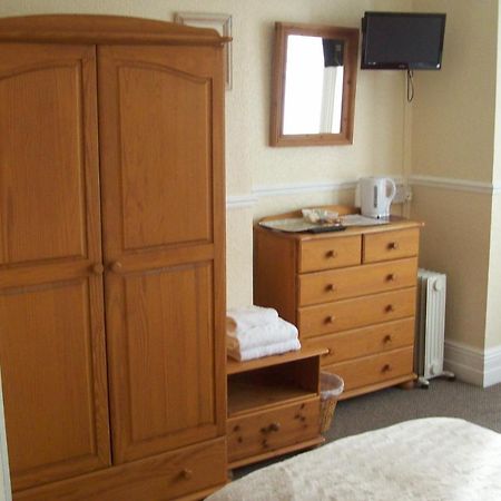 Avalon Guest Accommodation Great Yarmouth Esterno foto