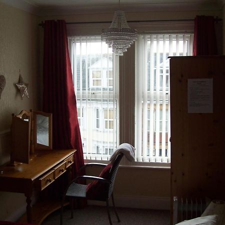 Avalon Guest Accommodation Great Yarmouth Esterno foto