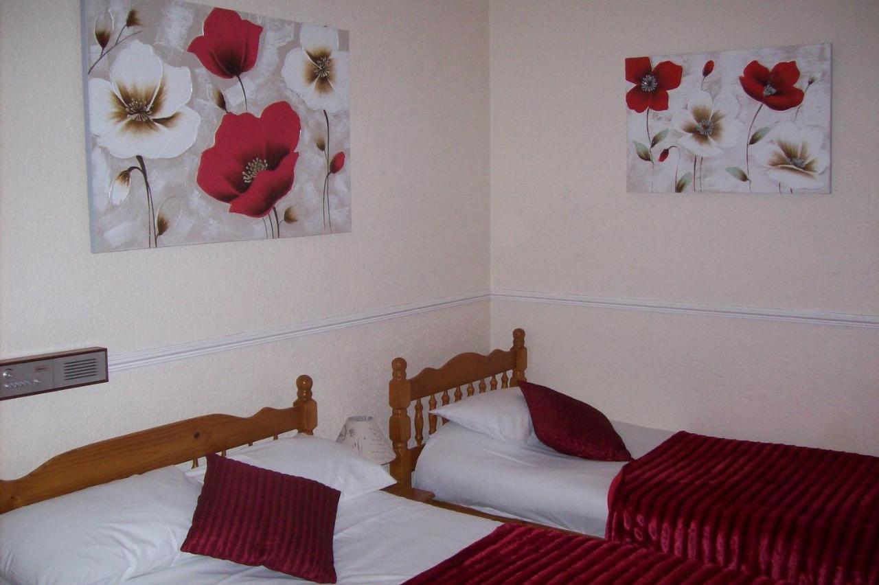 Avalon Guest Accommodation Great Yarmouth Esterno foto